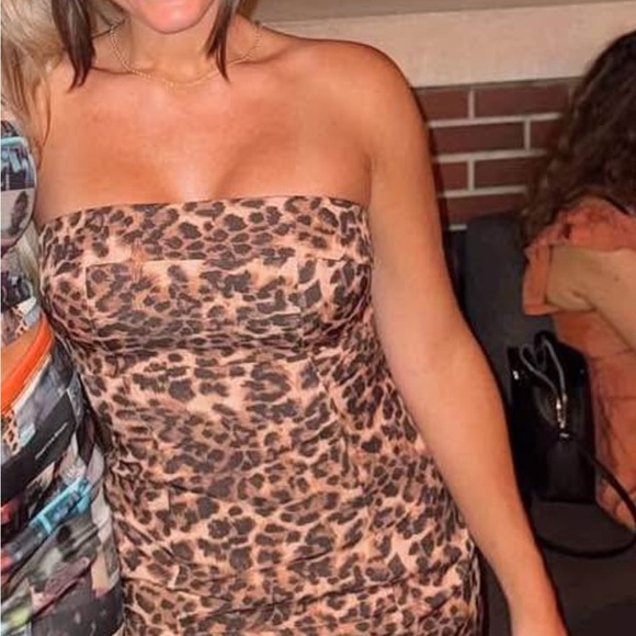 π₯ Revolve Leopard Print Strapless Mini Dress β Size XS - Picture 2 of 2